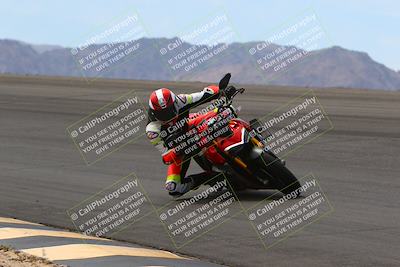 media/Apr-09-2022-SoCal Trackdays (Sat) [[c9e19a26ab]]/Bowl (11am)/